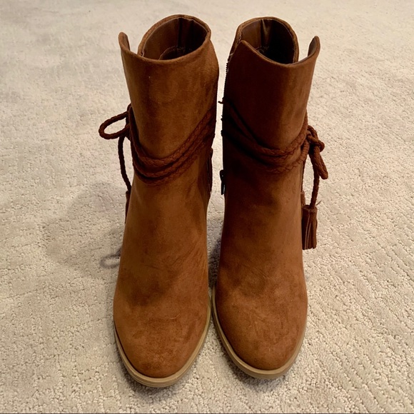 Faux Suede Heeled Tassel Bootie Like New Condition - Picture 5 of 6